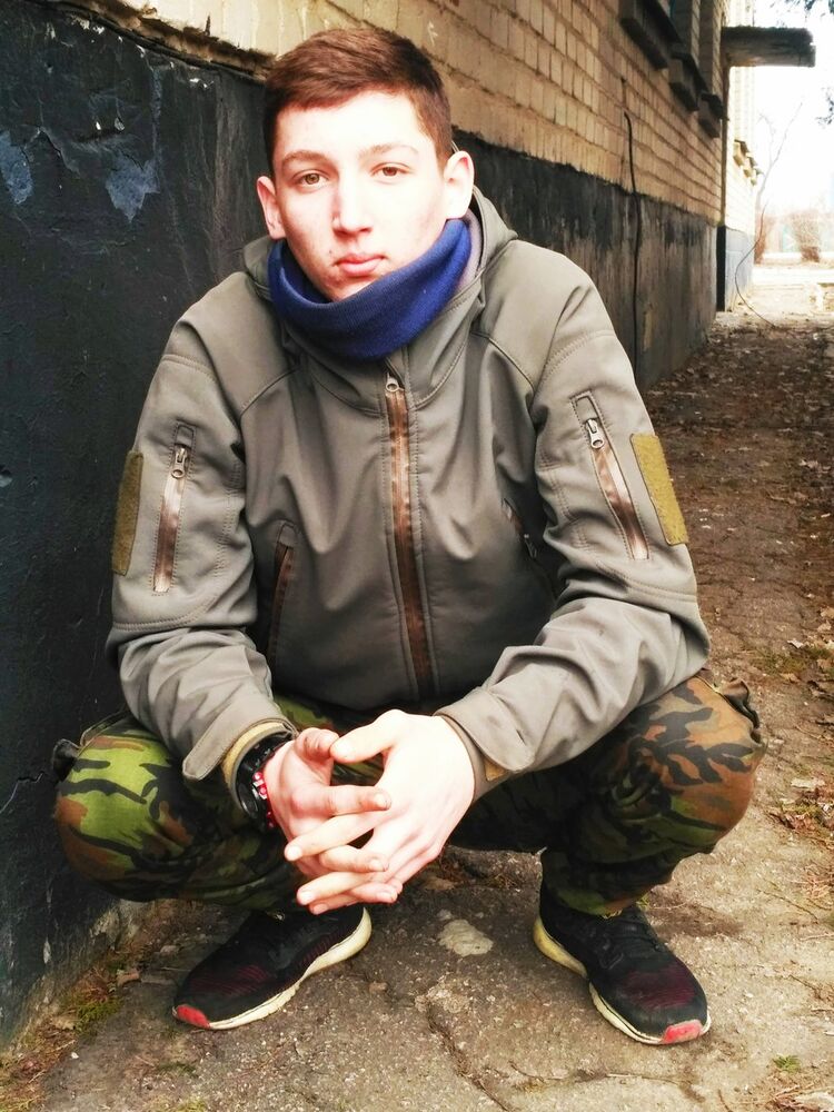  15292128  Pavel, 24 ,    