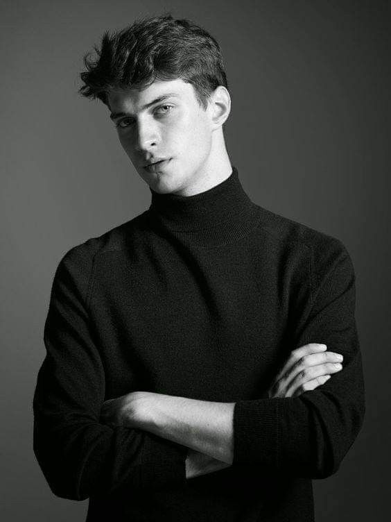  54421158  Alex, 33 ,    