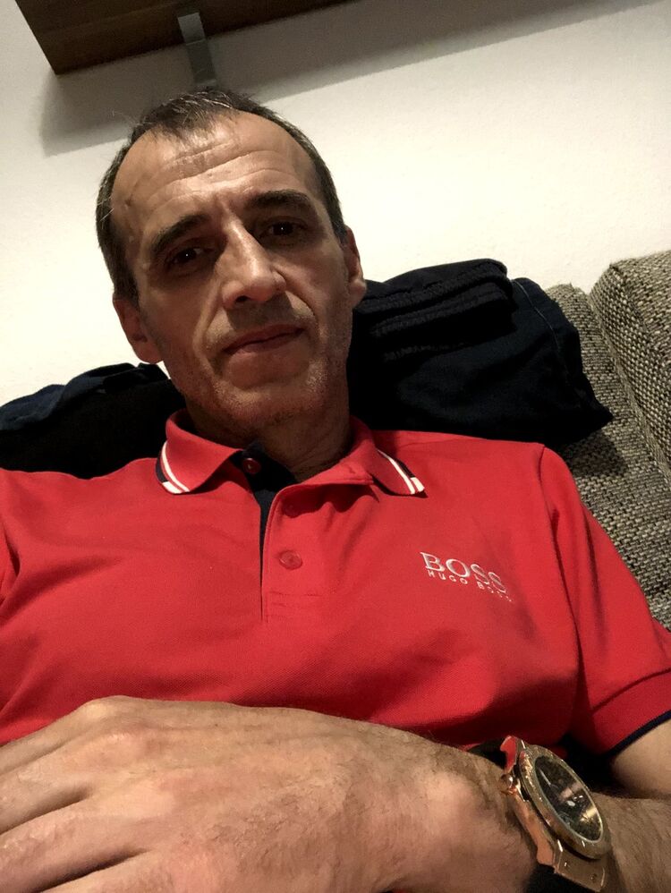  19402948  Toni, 57 ,    