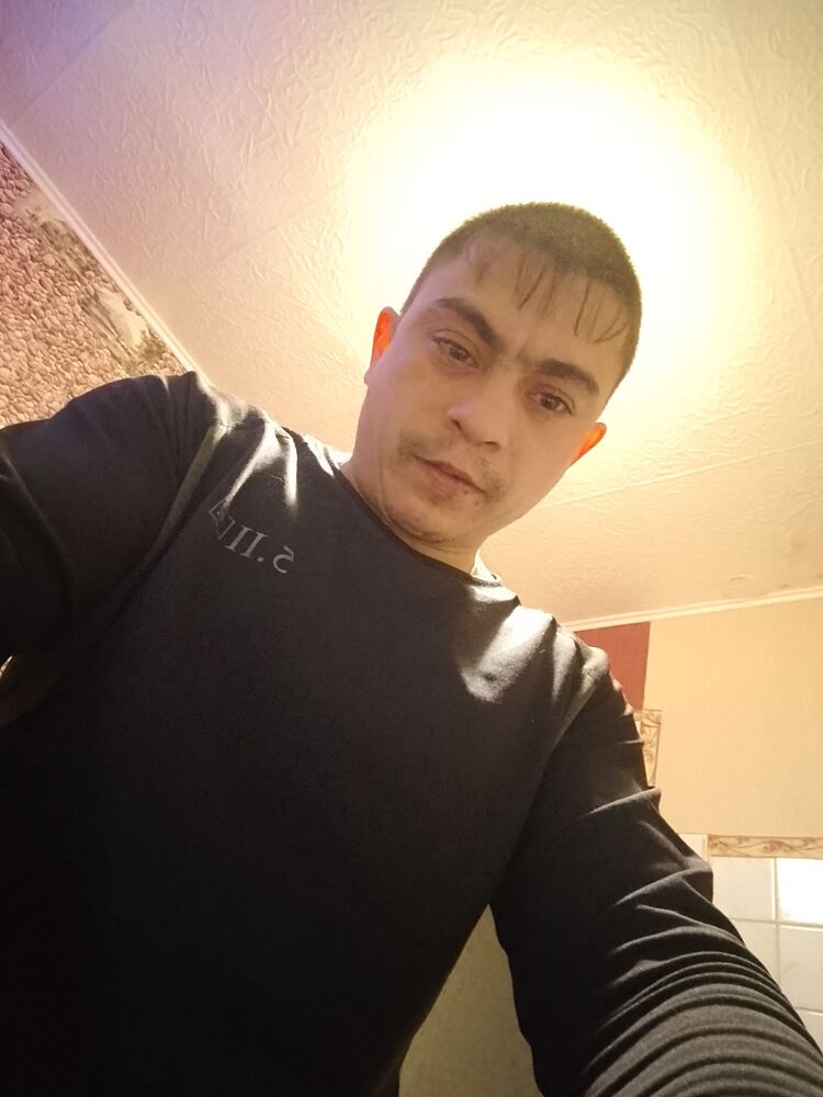 48830808  , 32 ,    