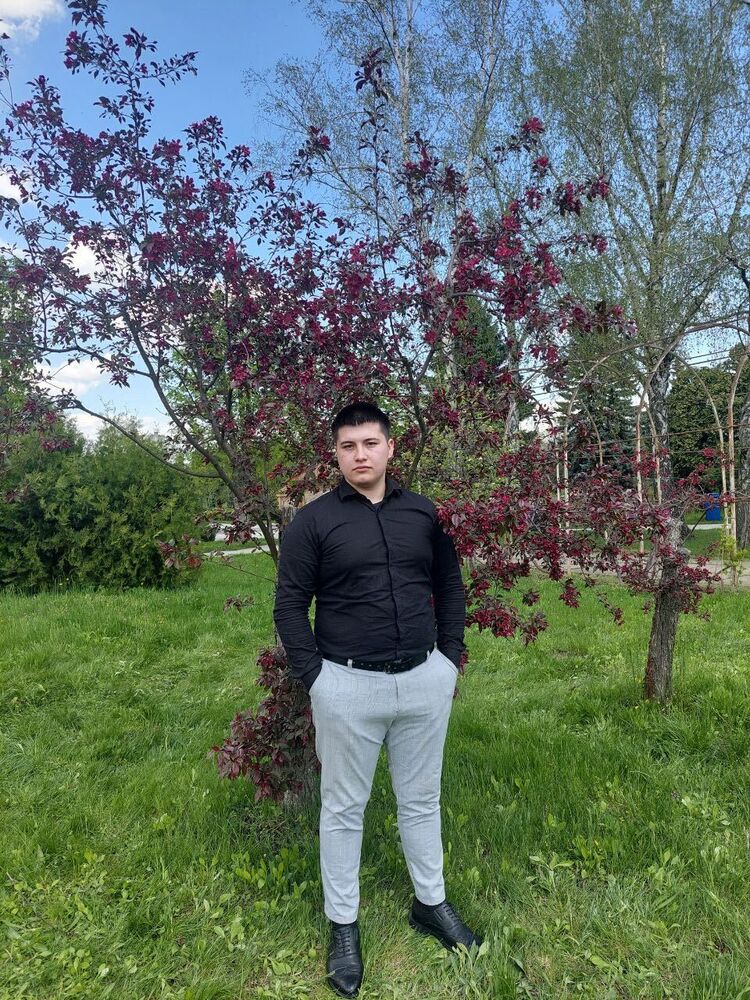  ,   Nelu, 24 ,   ,   
