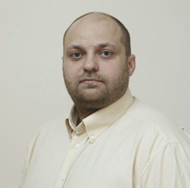  37085948  Aleksandr, 44 ,    