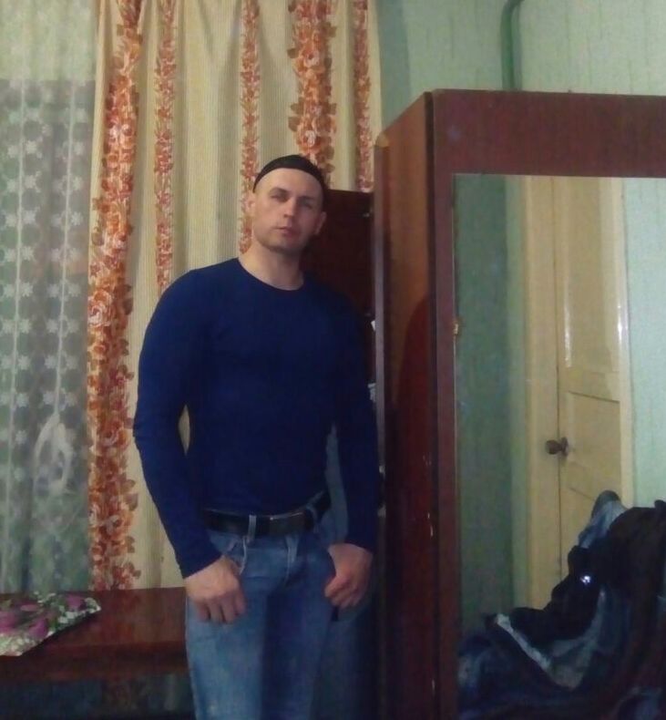  ,   ALEX, 42 ,   ,   