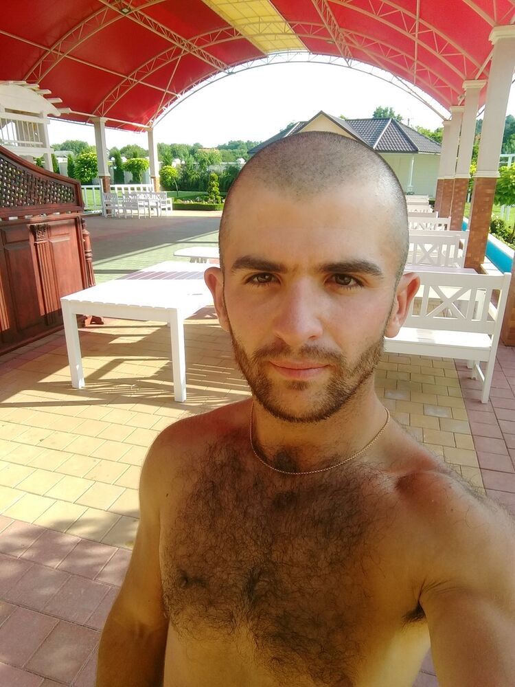  16764188  Artur, 30 ,    