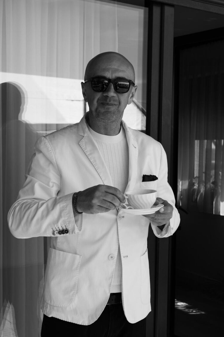  46938128  Andrzej, 37 ,    