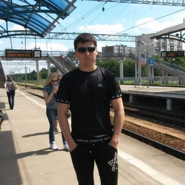  ,   Dj Okendy, 33 ,     , c , 