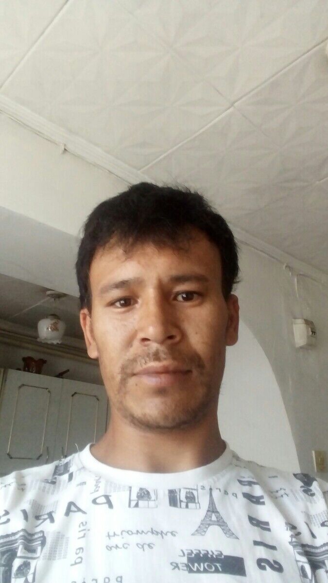  20831008  Akbar, 41 ,    