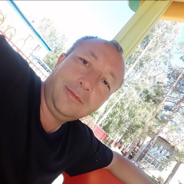  46904088  , 42 ,    