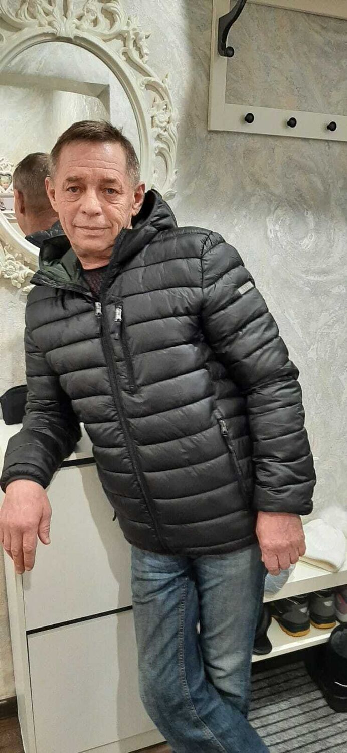 25739518  Valera, 58 ,    