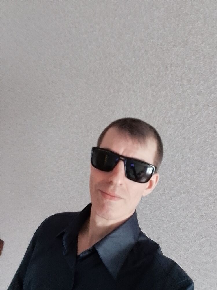  52937198  , 43 ,    