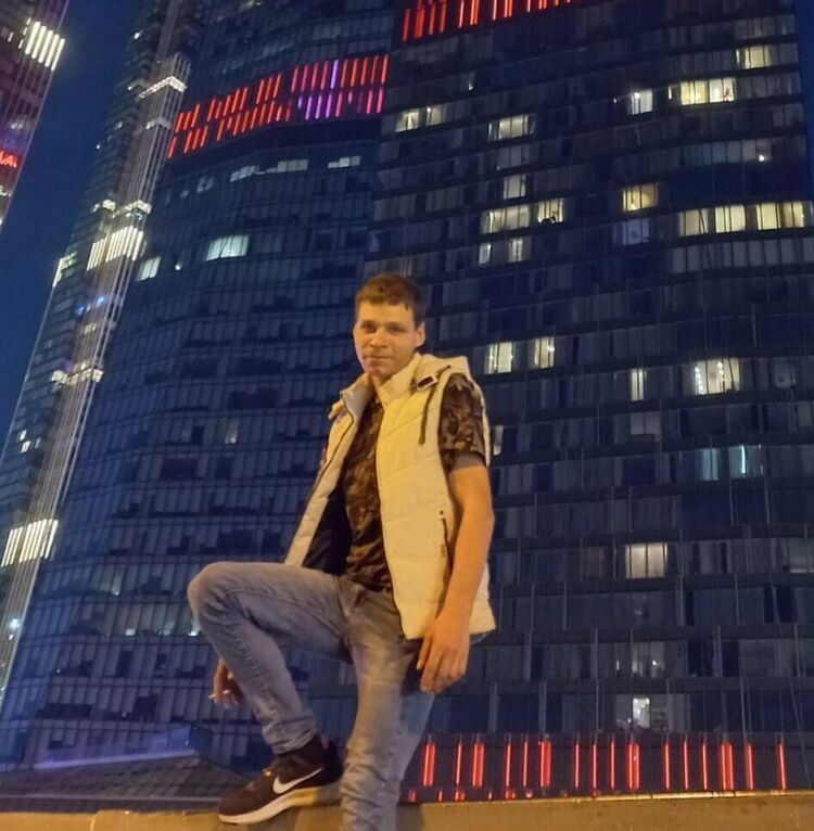  41915088  , 32 ,    