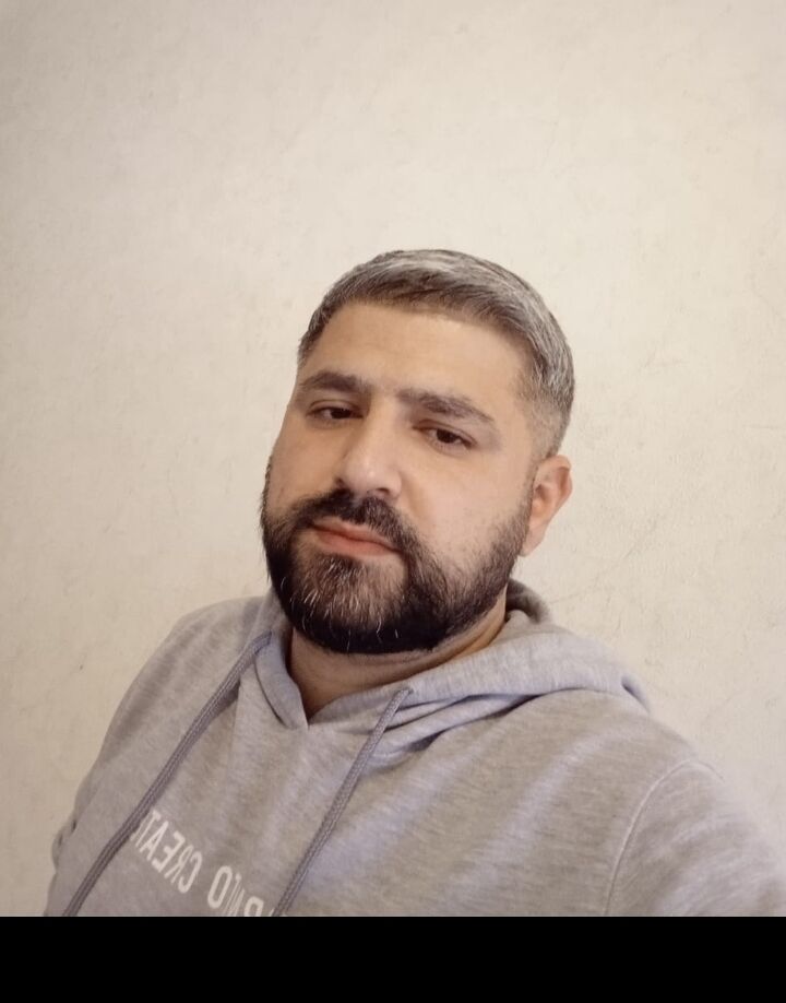  51545958  Parvin, 39 ,    