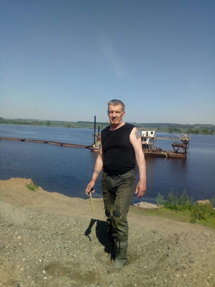  15842058  , 63 ,    
