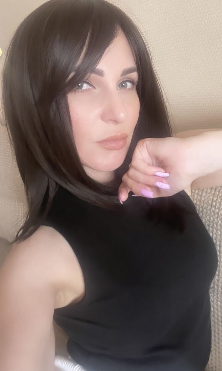  35203148  Katrin, 39 ,    