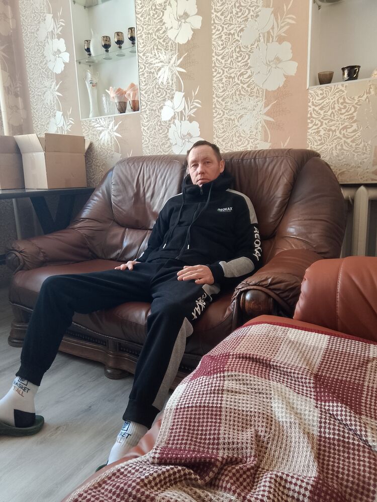  ,   Ilya, 46 ,   ,   