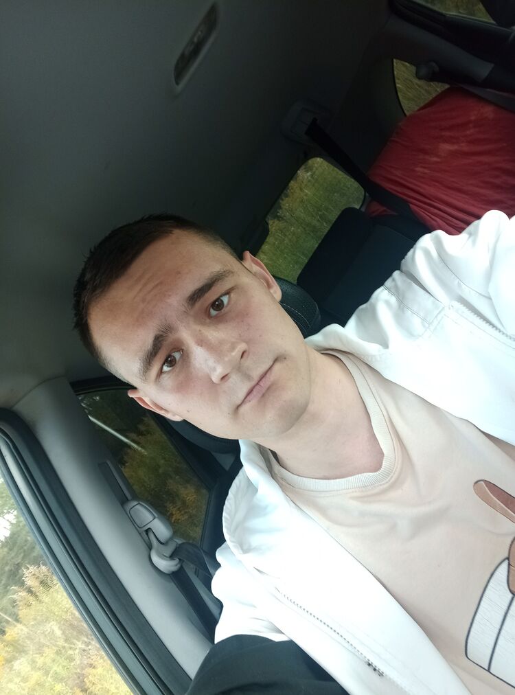  46528368  , 27 ,    