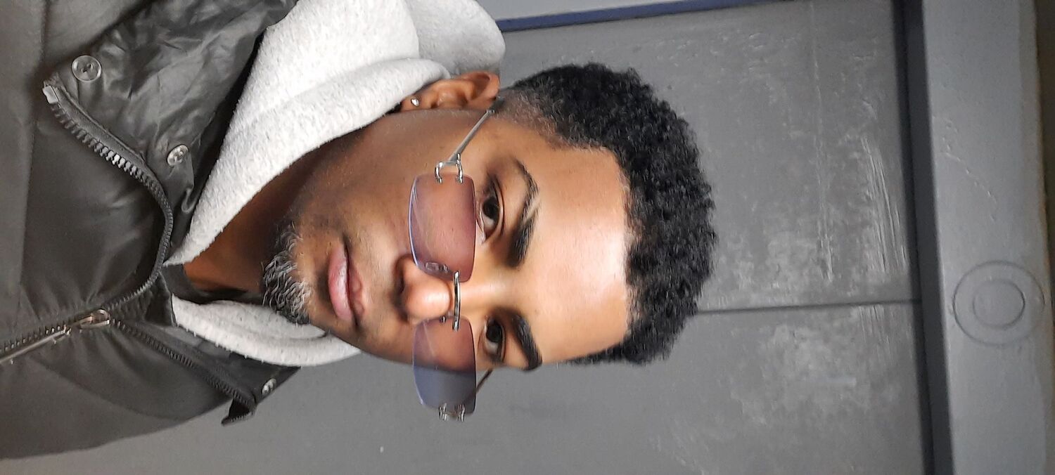  28097058  , 32 ,    
