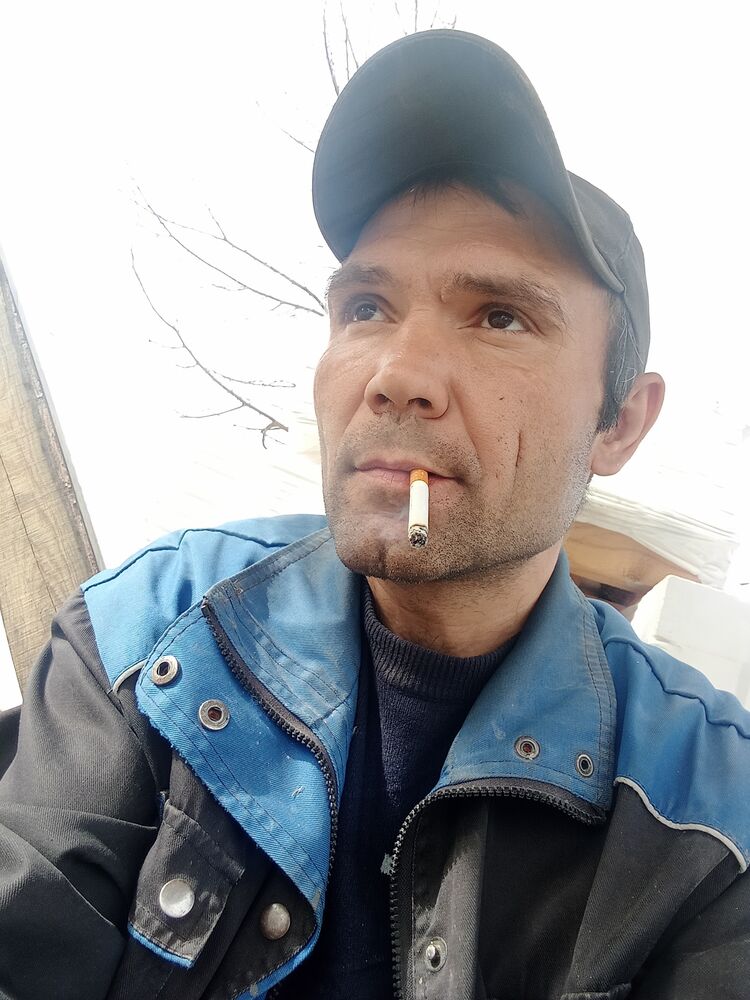 42193018  Ruslan, 40 ,    