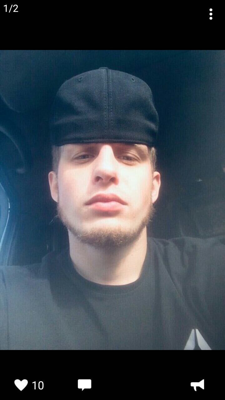  53001178  Alex, 28 ,    