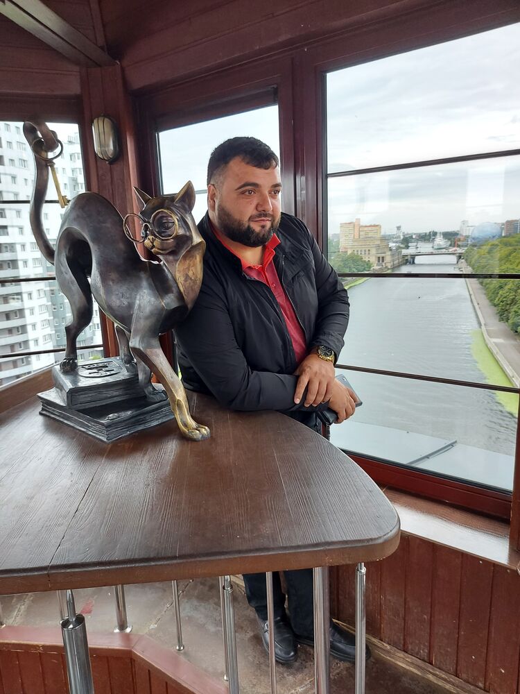  ,   Azat, 40 ,   ,   