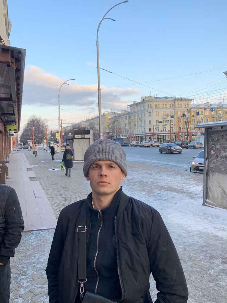  35789388  Stas, 26 ,    