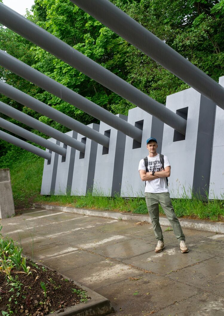  -,   , 49 ,     , c 