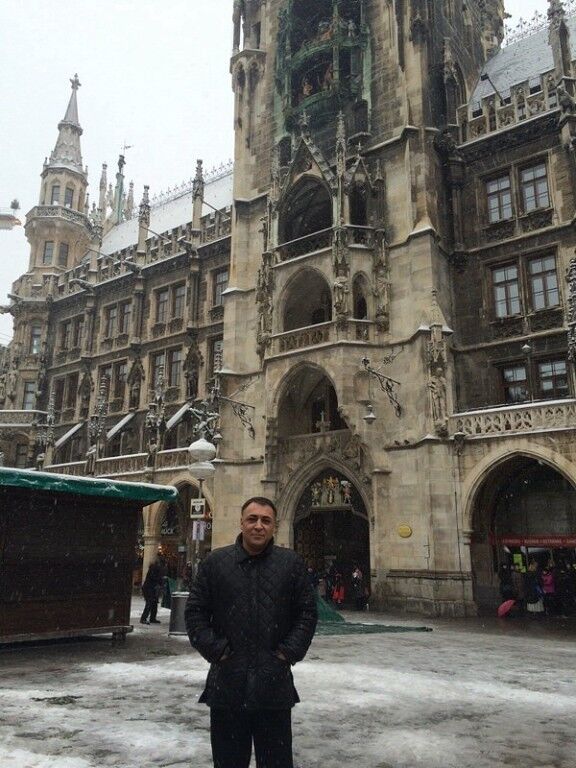  ,   Artur, 53 ,   ,   , c 