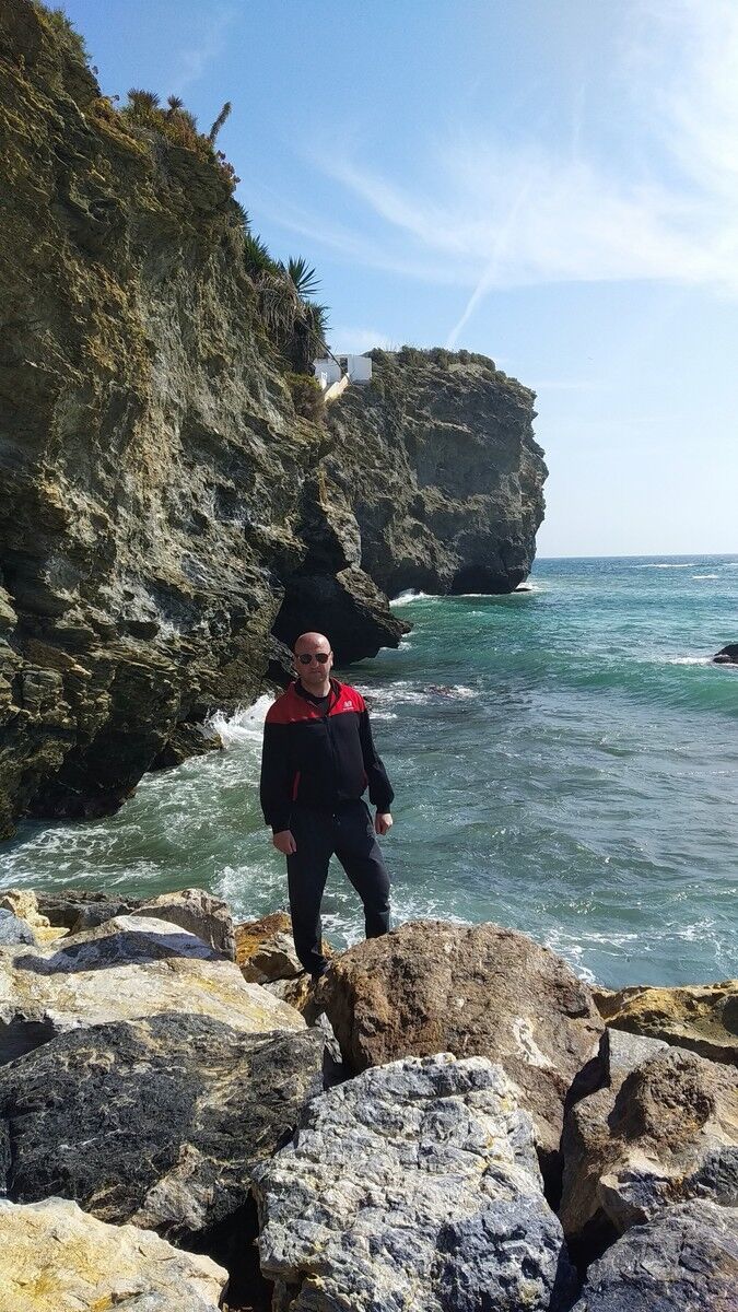  ,   Kostia, 41 ,   ,   , c 