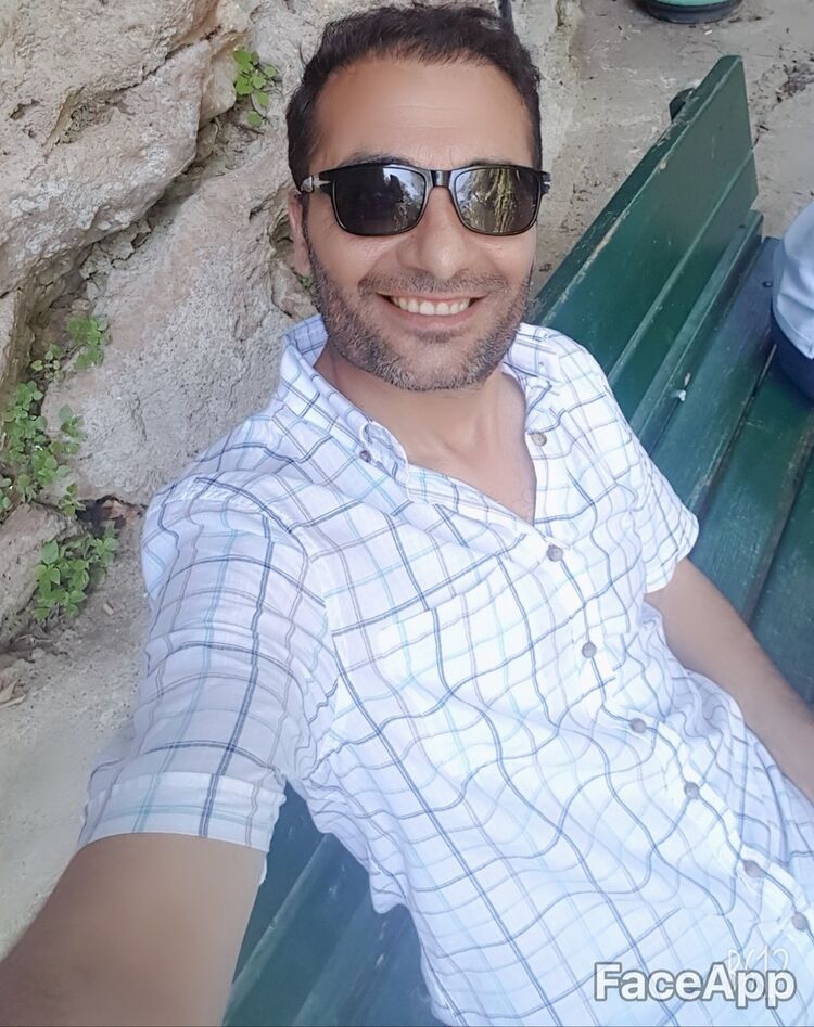  18299638  Ali, 43 ,    