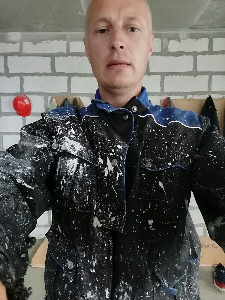  21184038  Sergey, 42 ,    