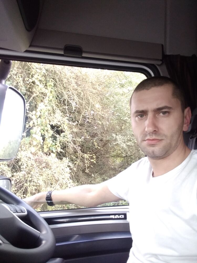  24411368  Kostya, 35 ,    