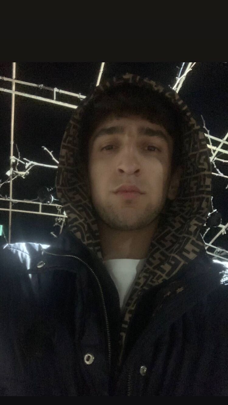  48244428  , 20 ,    