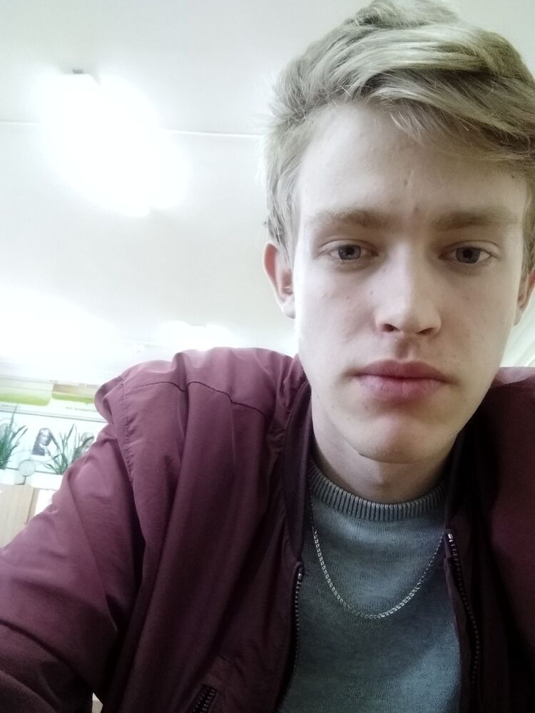  16748328  Ѹ, 24 ,    