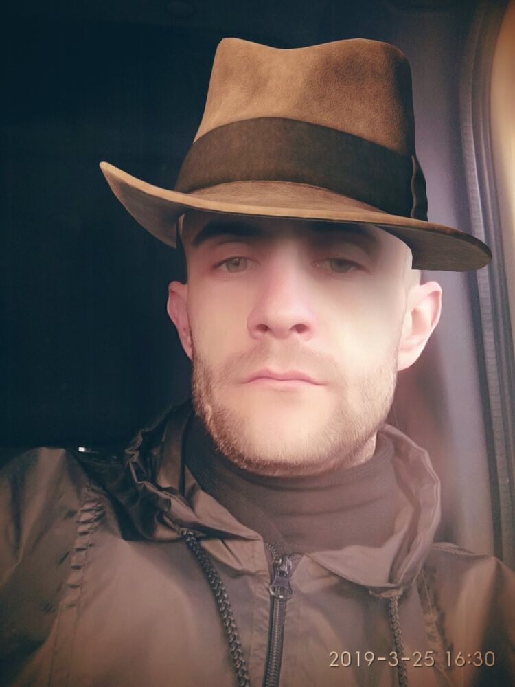  Alsbach-Hahnlein,    , 37 ,  