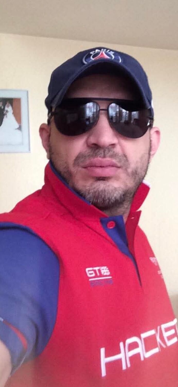  49266468  Kolev, 49 ,    Essen