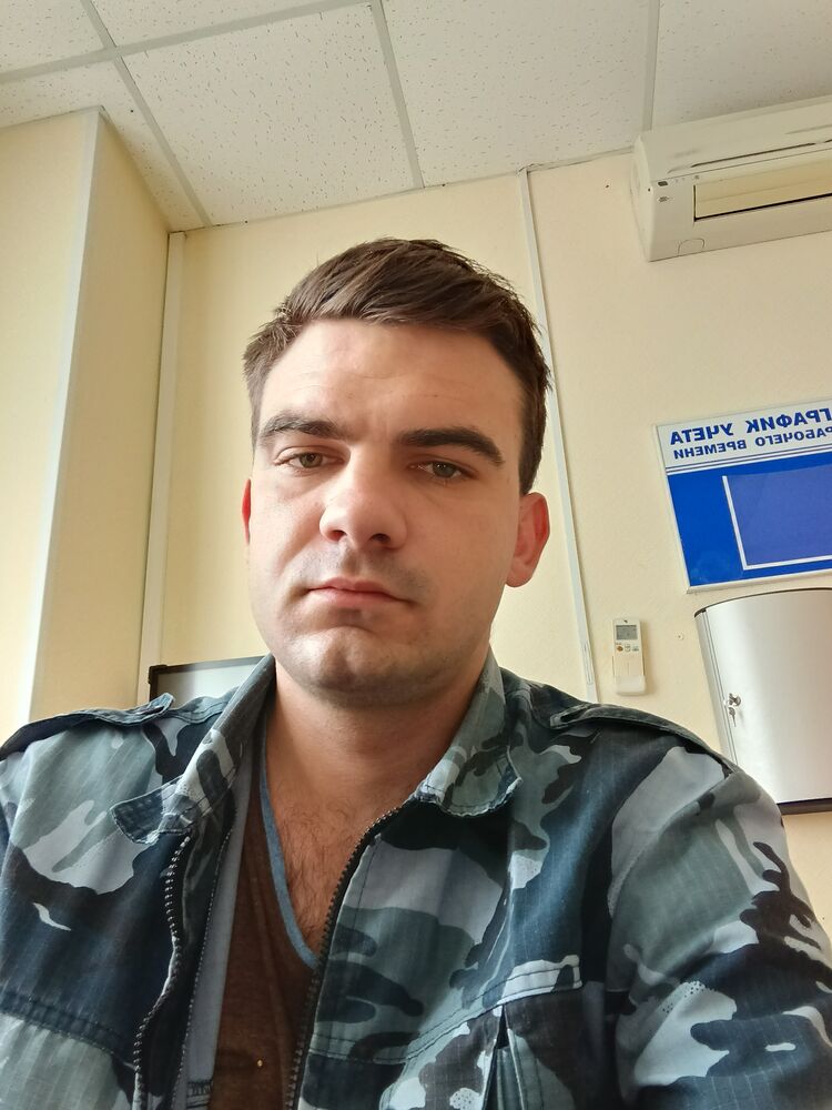  46844098  , 25 ,    
