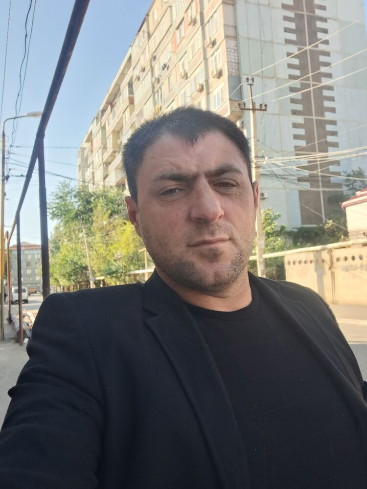  38914728  Omar, 38 ,    