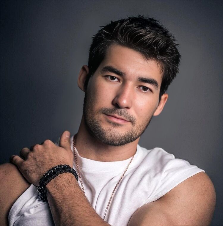  49108328  Serdar, 30 ,    