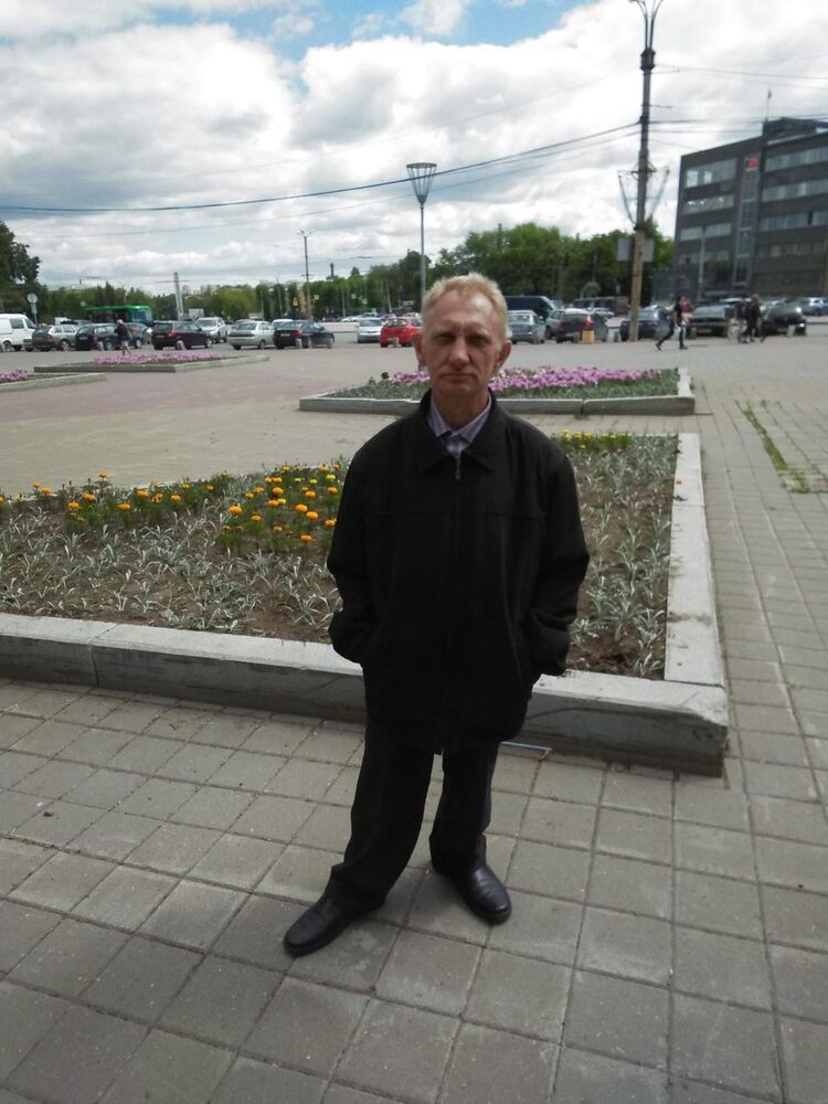 17201378  Oleg, 50 ,    