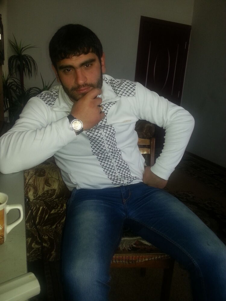  5859258  Erik, 36 ,    