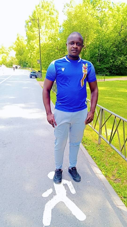  53681388  Sandrin, 24 ,    