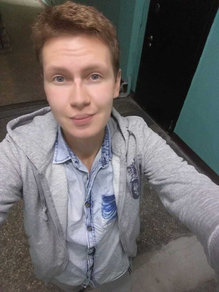 29804088  Alexander, 27 ,    
