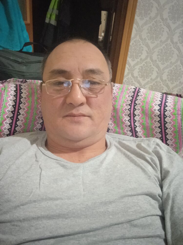 31963068  , 52 ,     