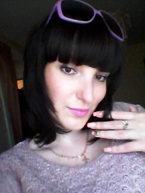  6715768  Viki, 38 ,    