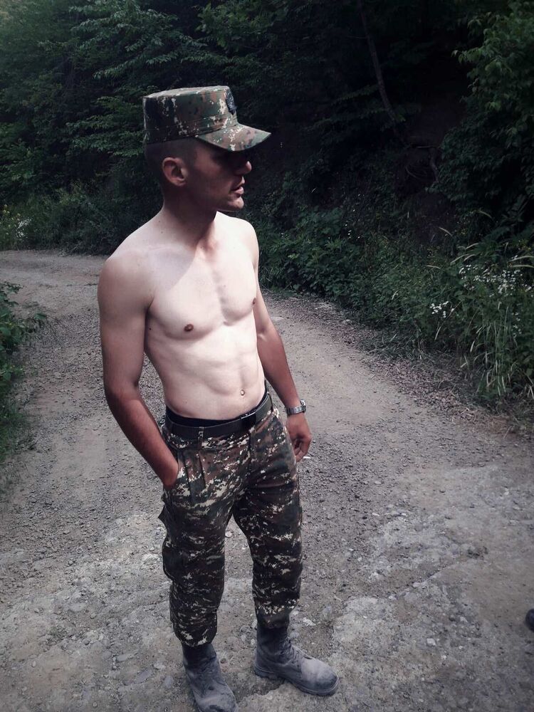  ,   Arsen, 23 ,   