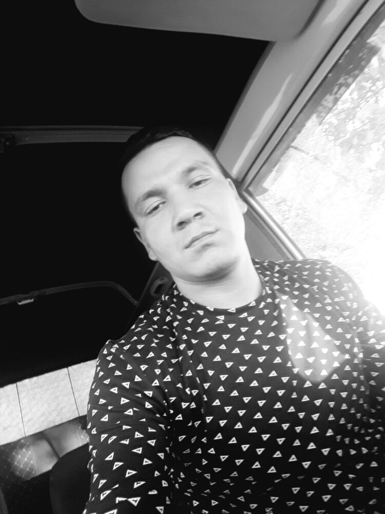  ,   Dostonbek, 30 ,     , c 