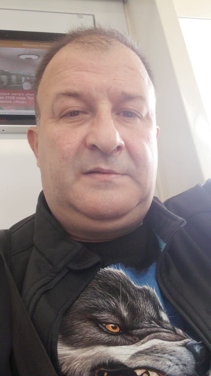  ,   Misha, 52 ,   ,   