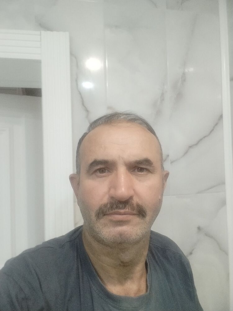  52996558  Murat, 46 ,    