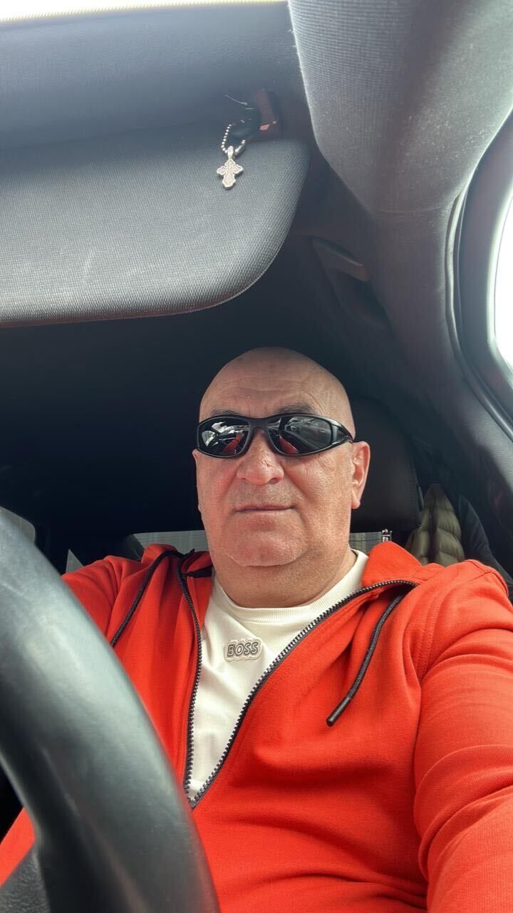  48657668  , 40 ,    