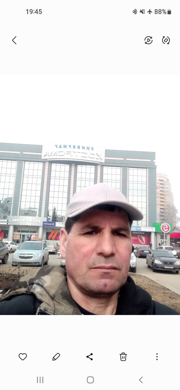  50608038  , 52 ,    -